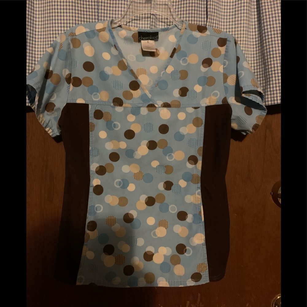 Cherokee Scrub Top with Flexible Panels  Size M